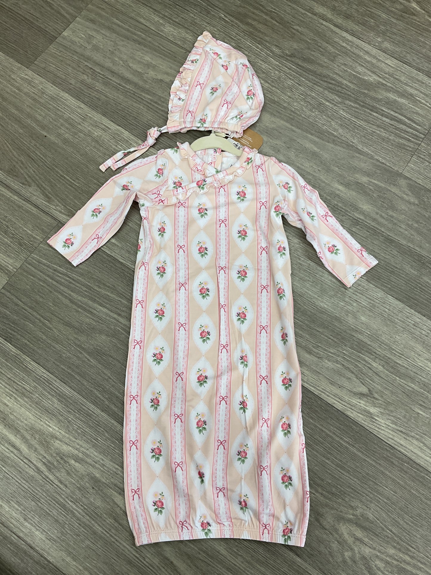 Lace Floral Kimono Gown with Bonnet