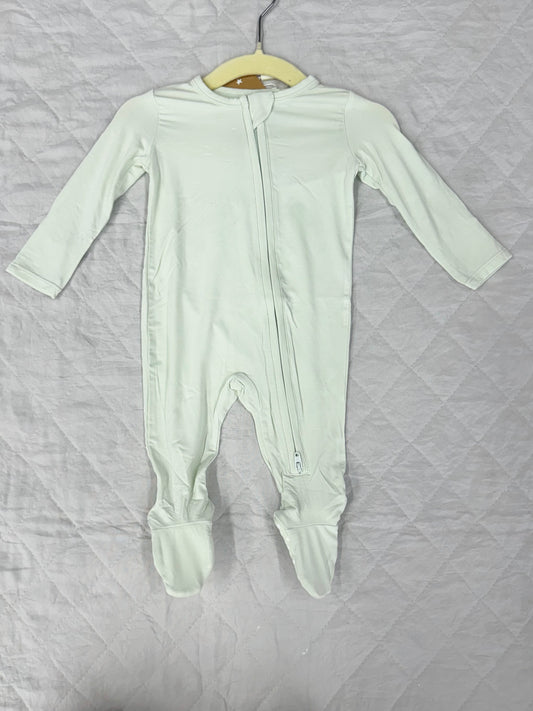 AD Solid Milky Green Zipper Footie