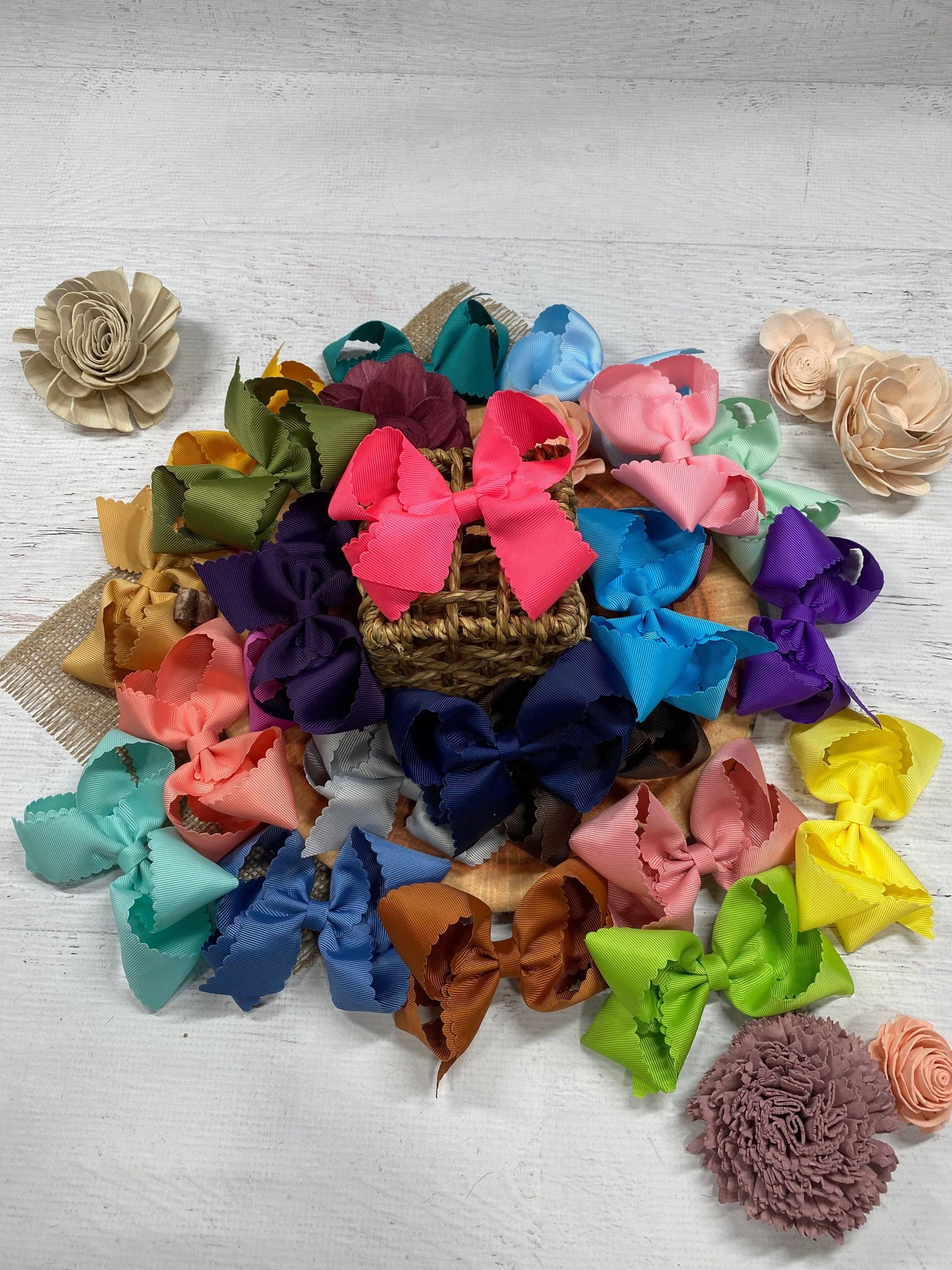 Classic Scalloped Bows - Alligator Clip - 4.5"