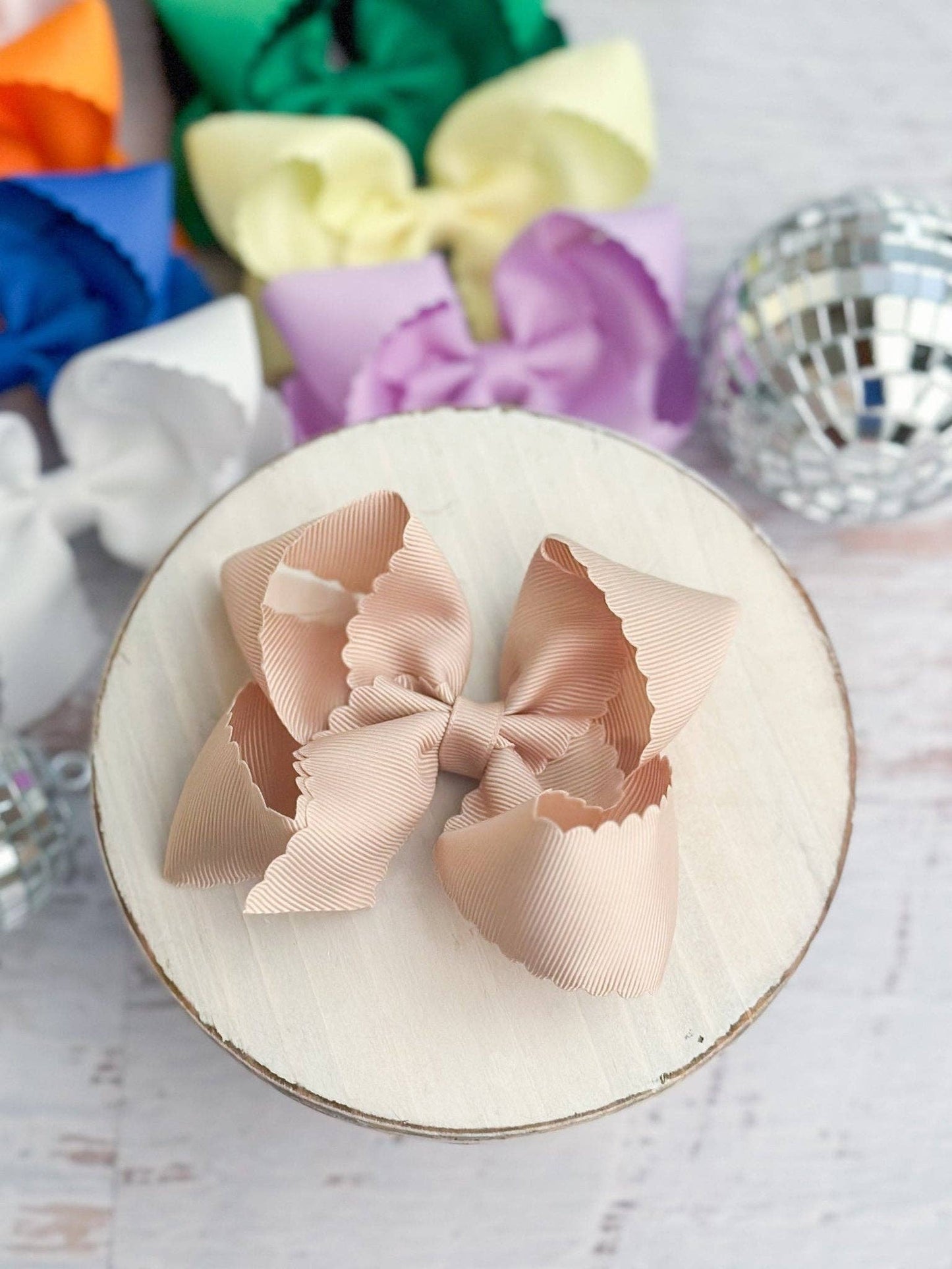 Classic Scalloped Bows - Alligator Clip - 4.5"