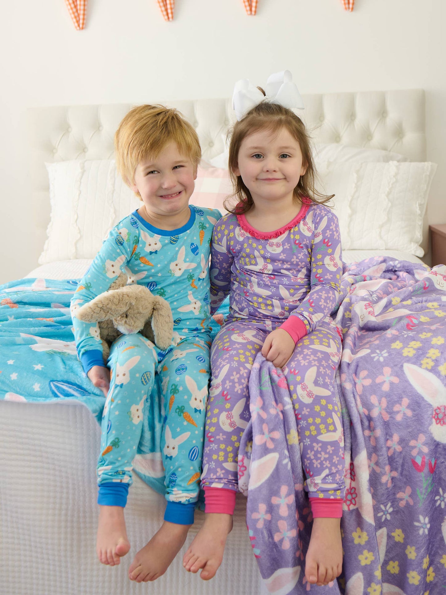 SoftSnooze™ Kids Bamboo Viscose Blue Bow Tie Bunnies Long Sleeve Pajama Set