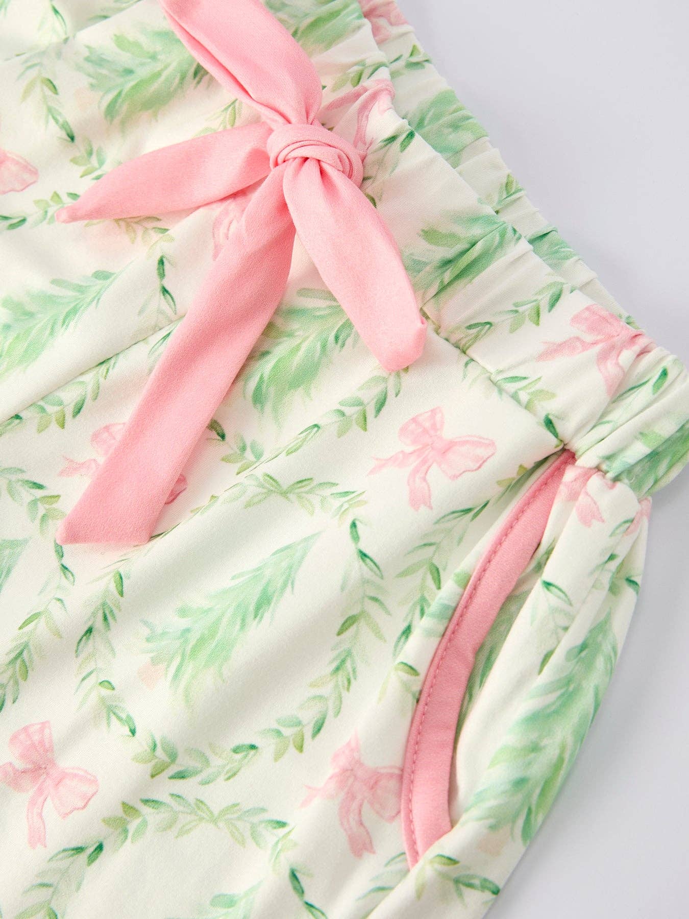 Christmas Tree & Bow Print Girls Pajama Set