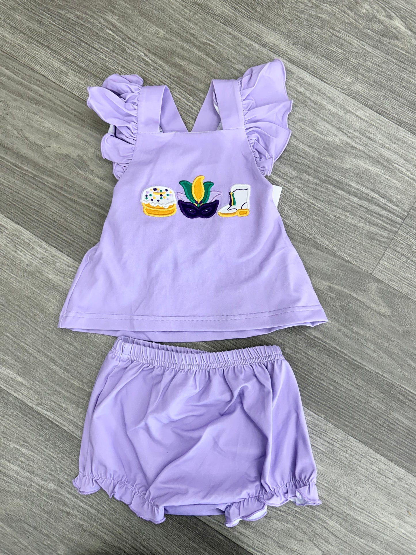 Queen of the Mardi Bloomer Set