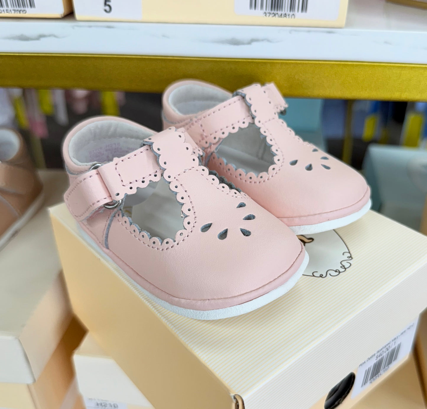 Pink Dottie Scalloped Mary Jane H210