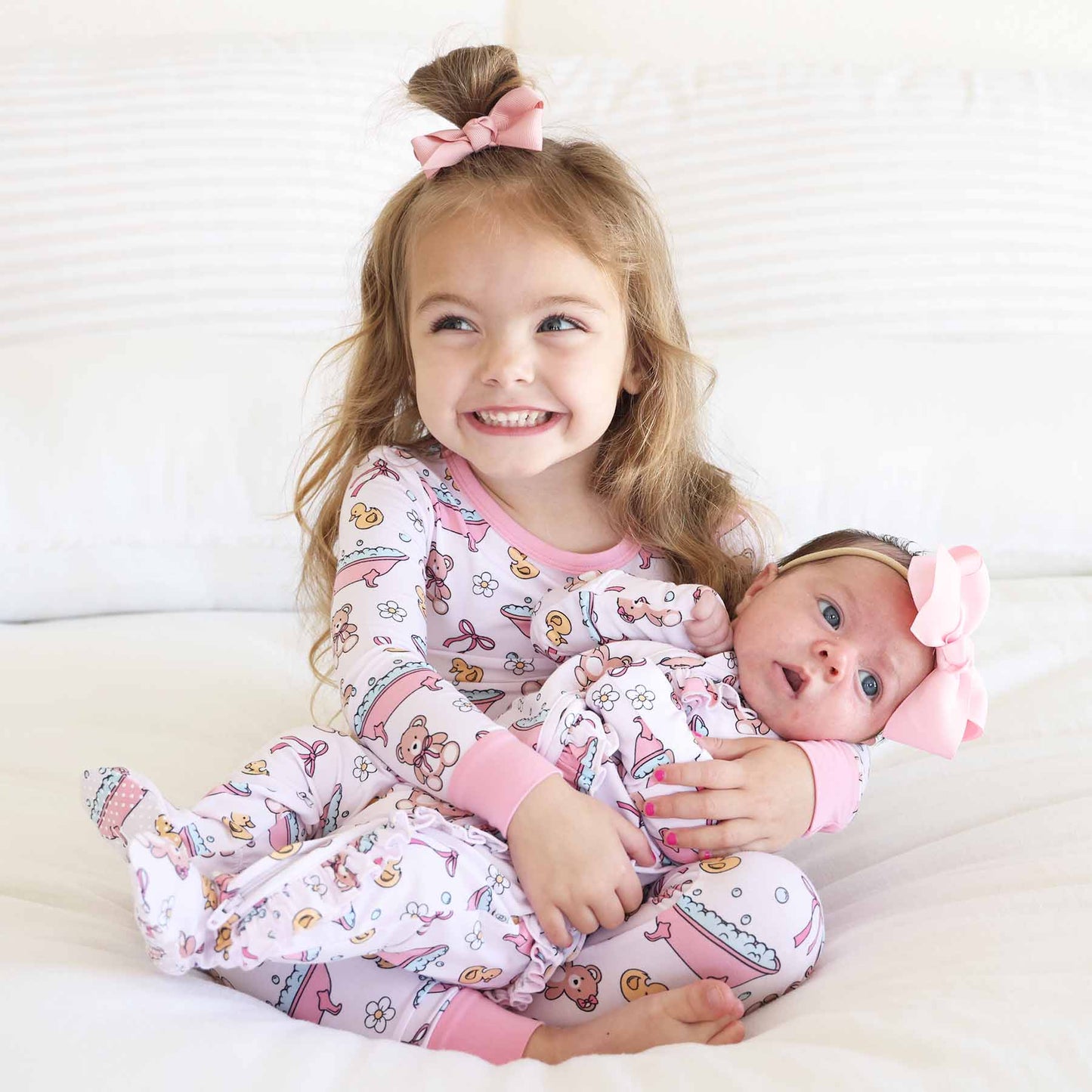 Bathtime Besties Two Piece Pajama Set | Pink