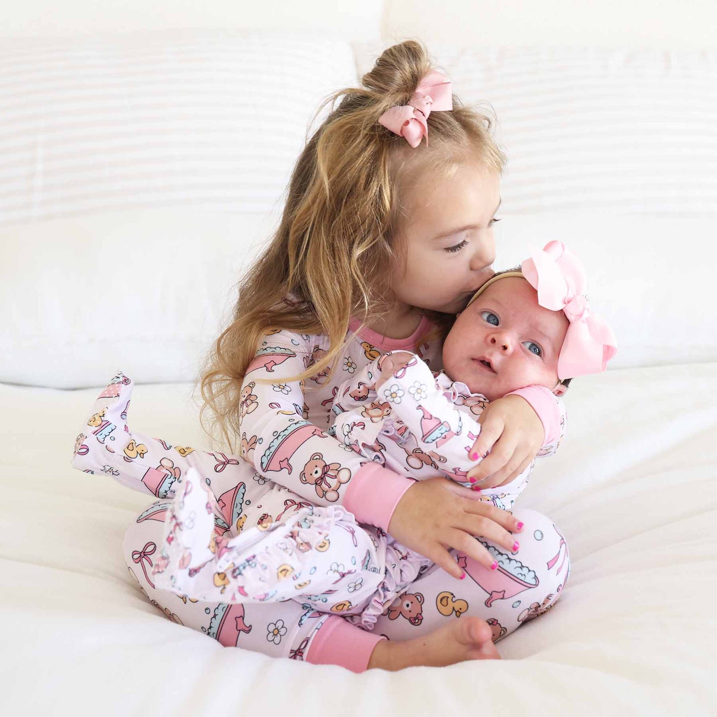 Bathtime Besties Ruffle Zipper Footie | Pink