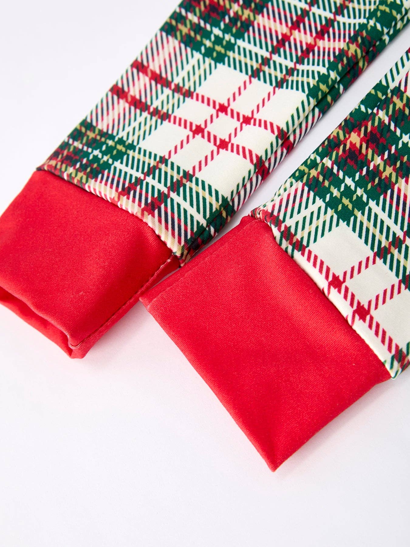 Christmas Plaid Pajamas Set with Long Sleeves and Red Cuffs